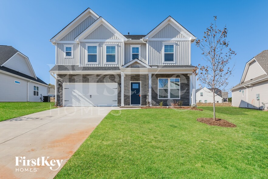 Primary Photo - 16 Ramblehurst Rd