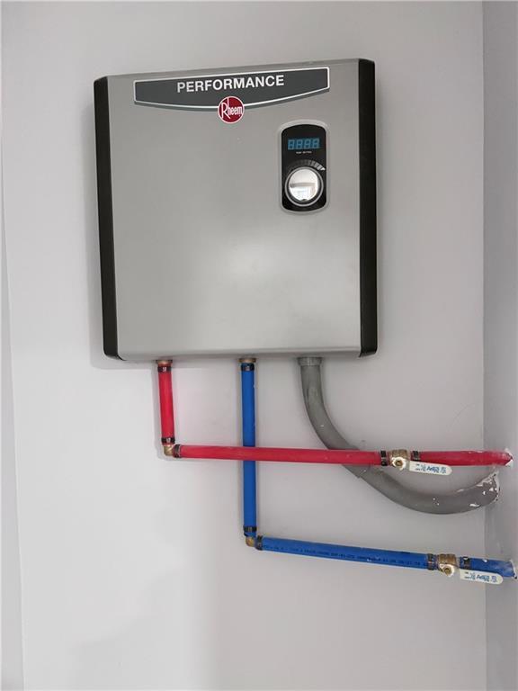 Building Photo - 2175 Hanfred Ct