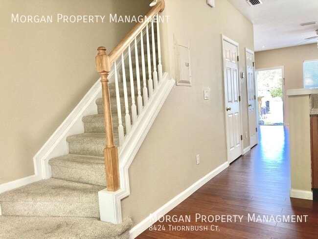 Building Photo - 8424 Thornbush Ct