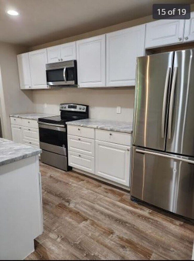 Building Photo - 4740 Fellows Ln