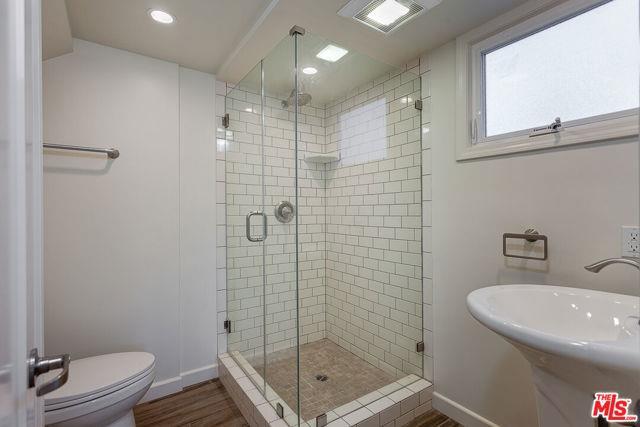 Primary Photo - 590 N Madison Ave