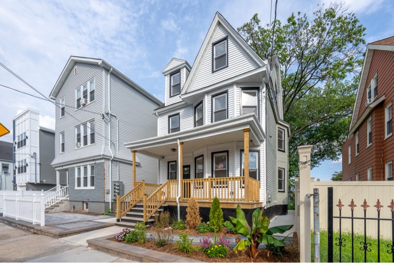 Building Photo - 32 Palm St