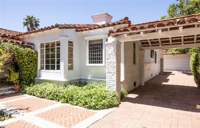 Building Photo - 10781 Lindbrook Dr