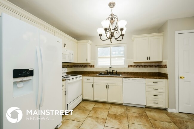 Building Photo - 1017 Providence Pointe Dr