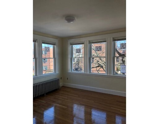 Building Photo - 58 Colborne Rd