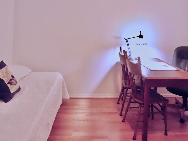 Building Photo - 16060 39th Ave