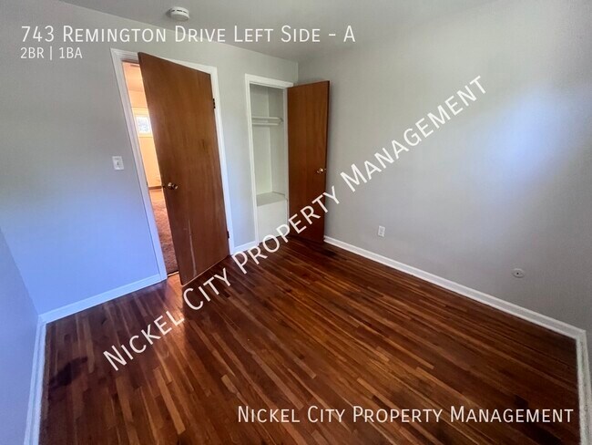 Building Photo - 743 Remington Dr