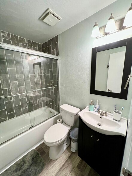 Building Photo - 8099 Nuttals Grove Rd