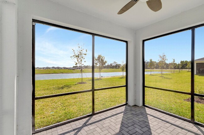 Building Photo - Luxurious Living: Spacious 5-Bedroom Home with Scenic Views in Port Saint Lucie!