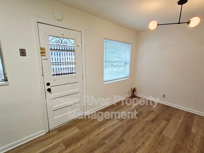 Building Photo - 1654 Talbot Ave