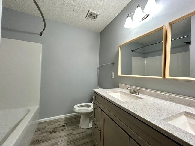 Building Photo - 7686 Petrea Ln