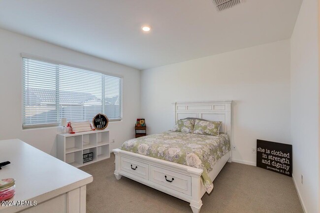 Building Photo - 9419 W Willow Bend Ln