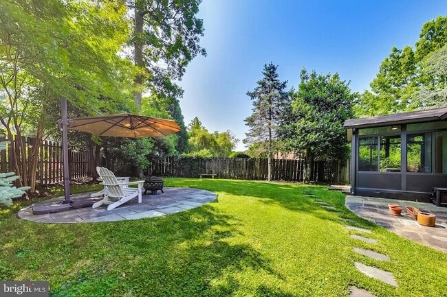 Building Photo - 6515 E Halbert Rd