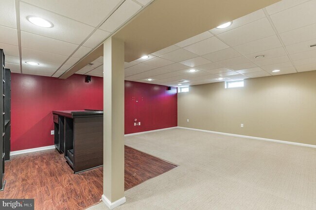 Building Photo - 123 Westbrook Dr