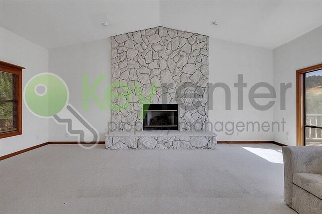 Building Photo - 3556 Mesa Verdes Dr