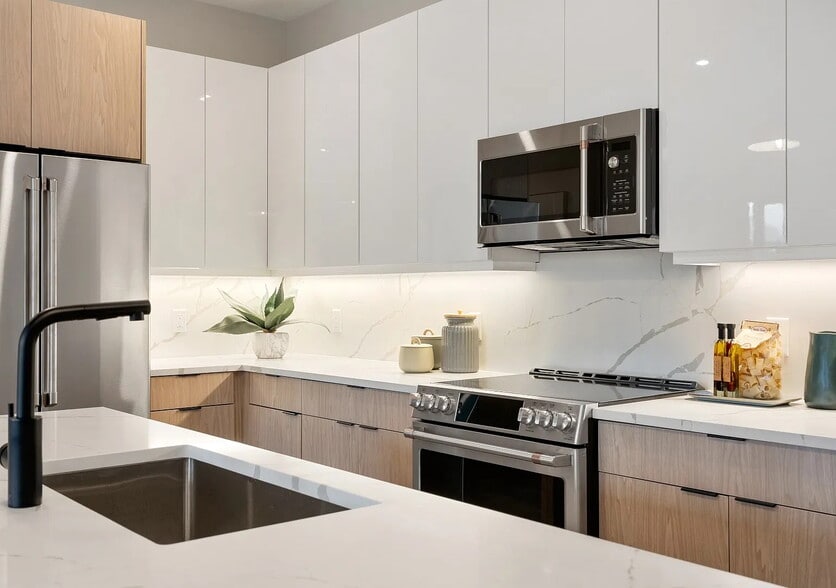 Building Photo - 85 Myrtle St