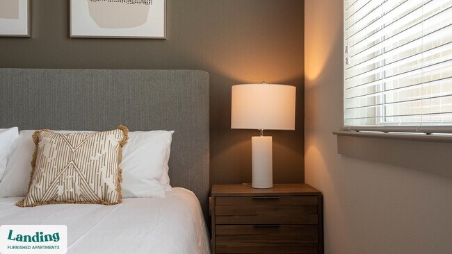 Building Photo - 6107 E Riverside Dr