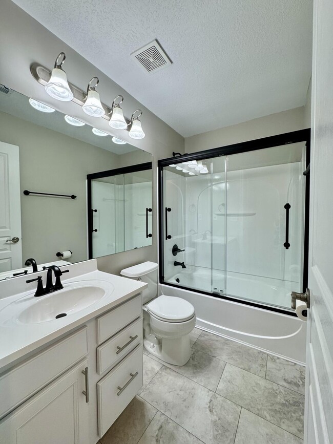 Building Photo - 2065 Timberwyck Ln