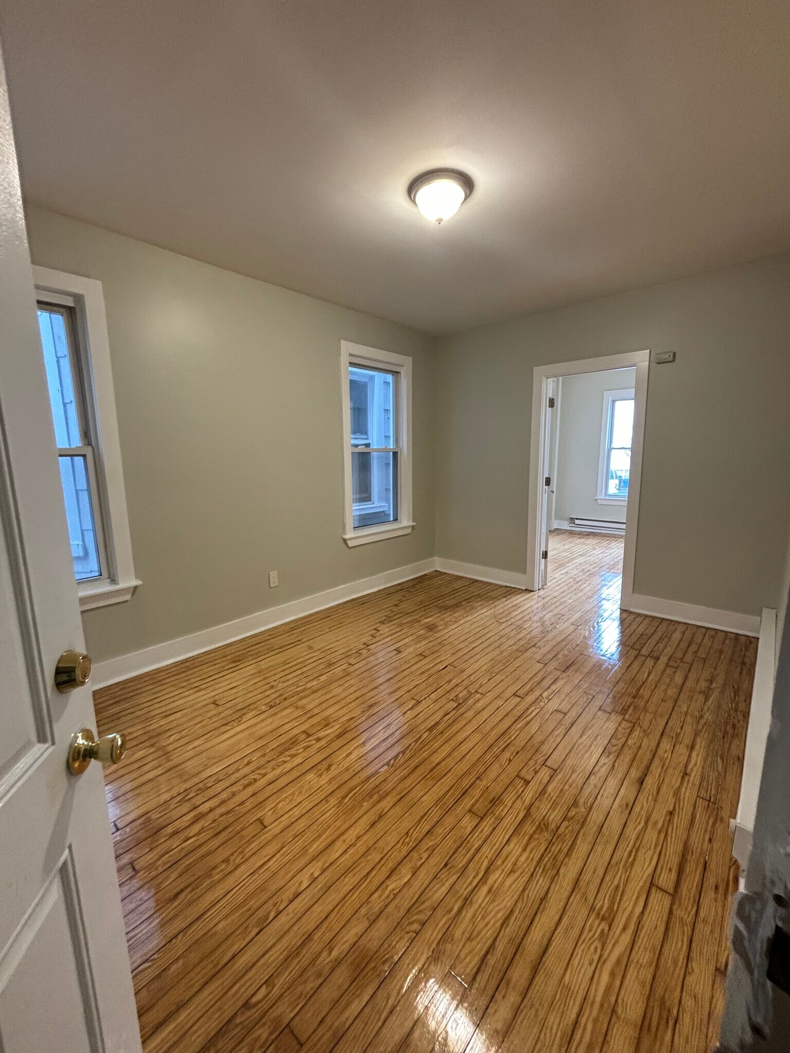 189 Elmwood Ave 3 - 188 Elmwood Ave