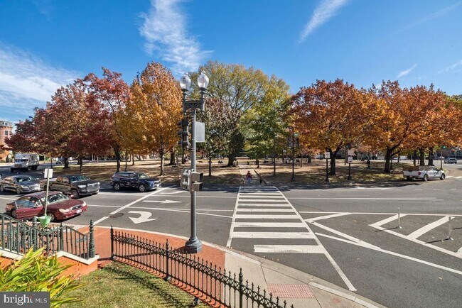 Building Photo - 4 Logan Cir NW