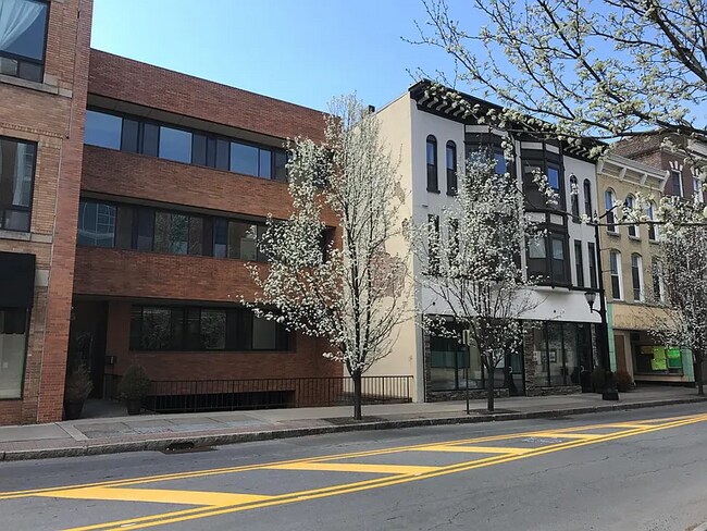 Building Photo - 45 E Northampton St