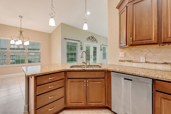 Building Photo - Gorgeous Southern Living Home in Coveted S...