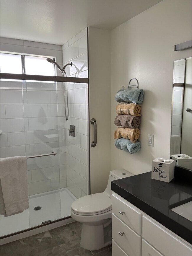 Building Photo - Beautiful Home in Watsonville - 55+ Community