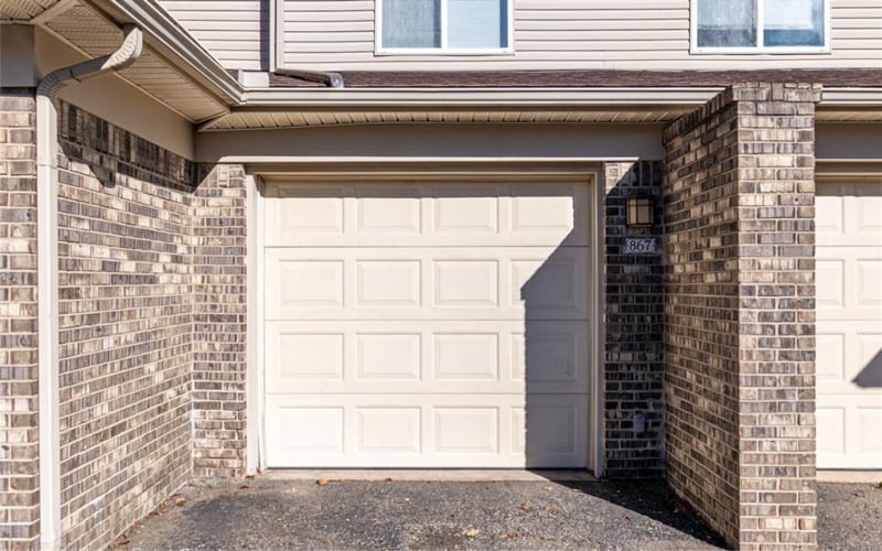 Building Photo - 867 Amanda Ln