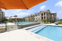 Building Photo - The James on South First