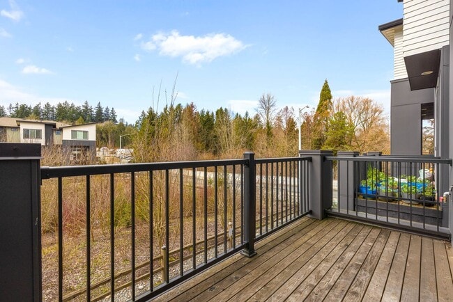 Building Photo - 23702 8th Dr SE