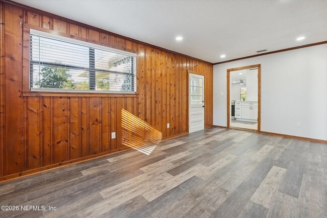 Building Photo - 863 Westgate Dr