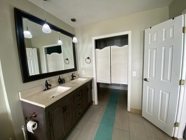 Building Photo - 4809 Florida A1A