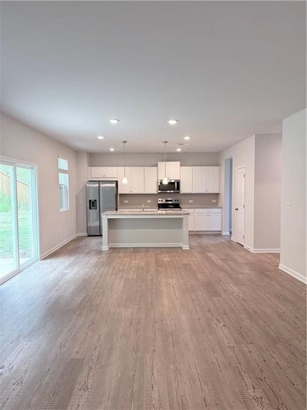Building Photo - 745 Summerwood Ln