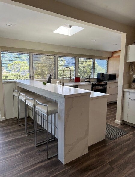 Building Photo - 3321 Anoai Pl