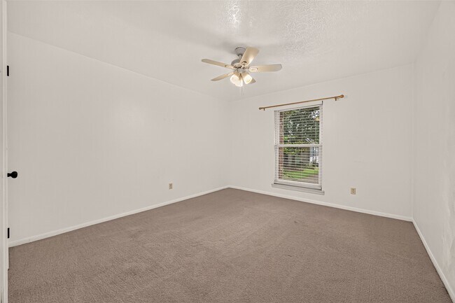 Building Photo - 12619 Chriswood Dr