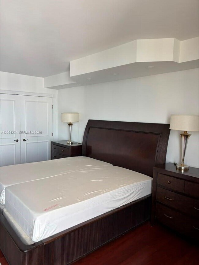Building Photo - 19355 Turnberry Way