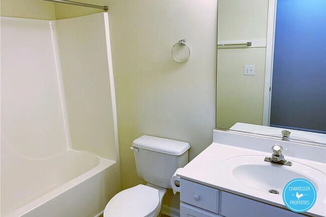 Building Photo - 7509 Riverside Ct