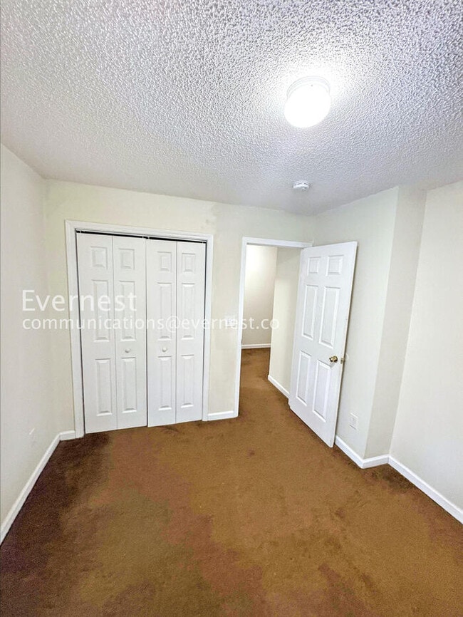Building Photo - PROMO: Enjoy your 2nd month rent-free rent when you sign the lease today! 3 Bed, 2.5 Bath Home wi...