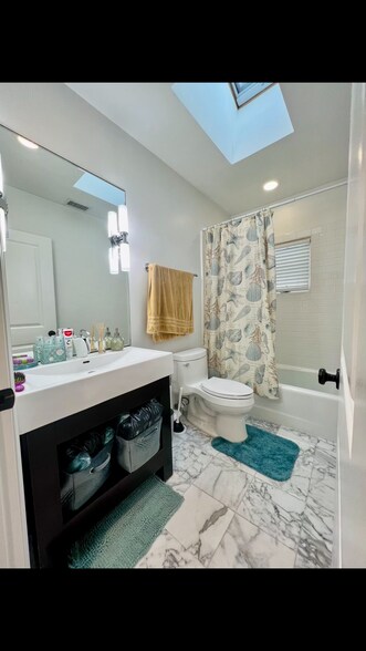 Building Photo - 29 5th St