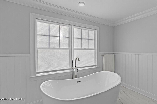 Building Photo - 382 Western Ave