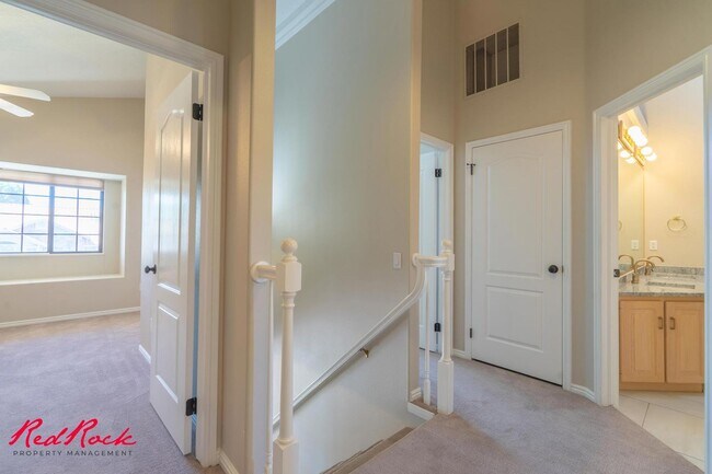 Building Photo - Spacious 6 Bedroom Home with a Balcony!