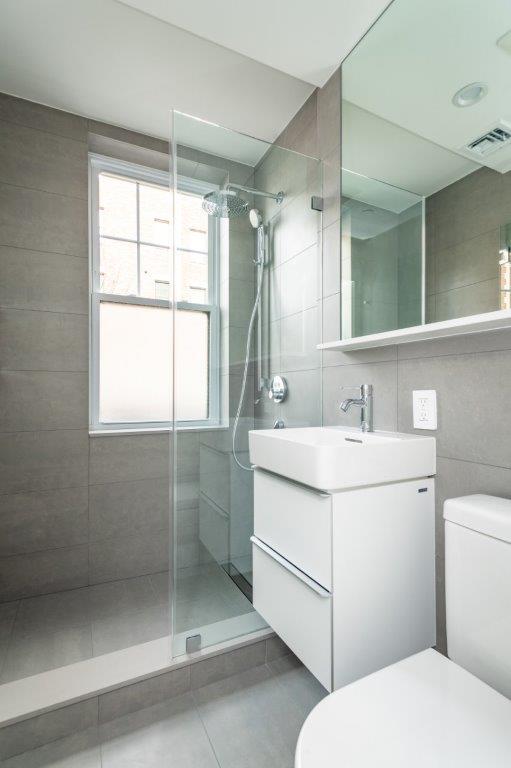 Building Photo - 15 Forest St