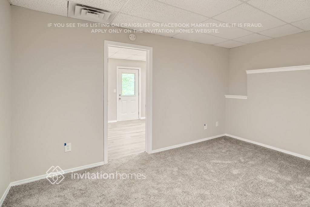 Building Photo - 594 Rivulett Ct
