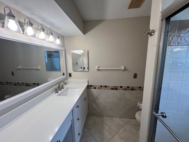 Building Photo - Beautiful 3-Bedroom Home in Winter Springs...