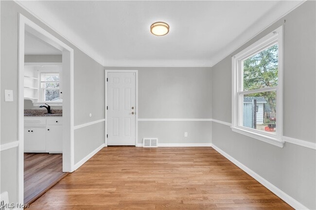 Building Photo - 16705 Glendale Ave