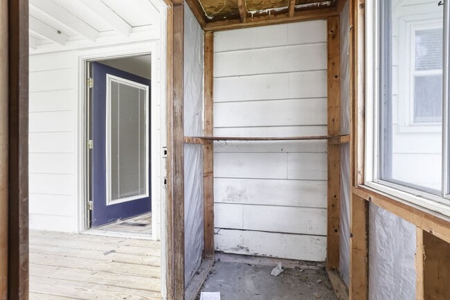 Building Photo - Cozy Ranch Home 30 Night Min Quiet Reynoldsburg
