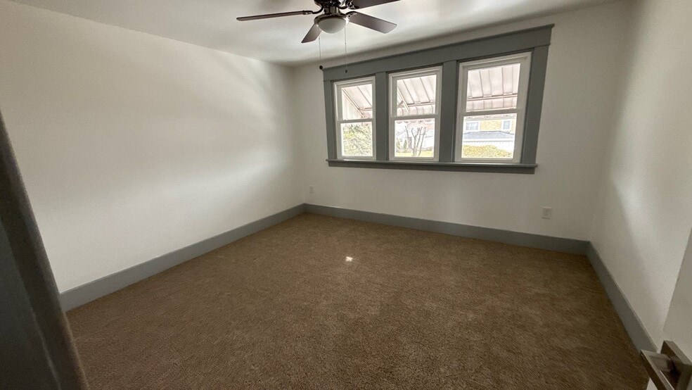 Building Photo - 46 Broadway Ave