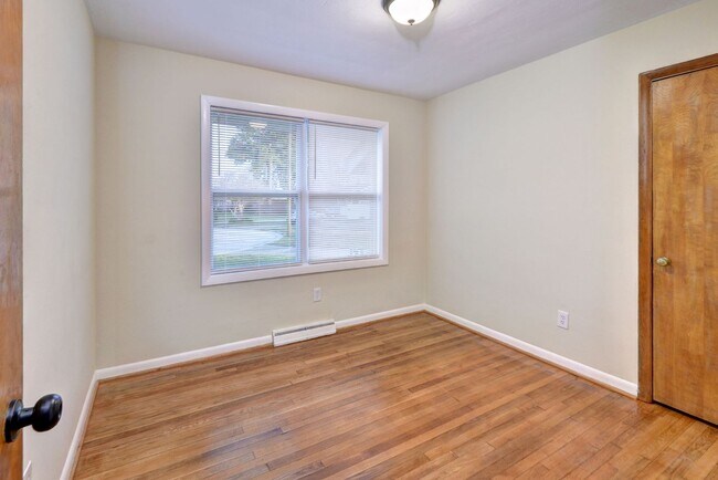 Building Photo - Call Eric Thompson at (757) 685-3172 for more information