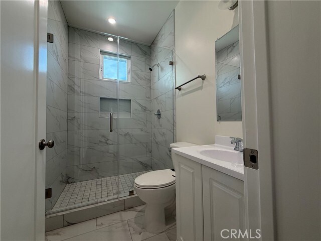 Building Photo - 20953 Saticoy St