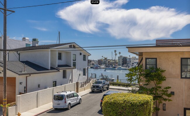 Building Photo - 15 Via Di Roma Walk